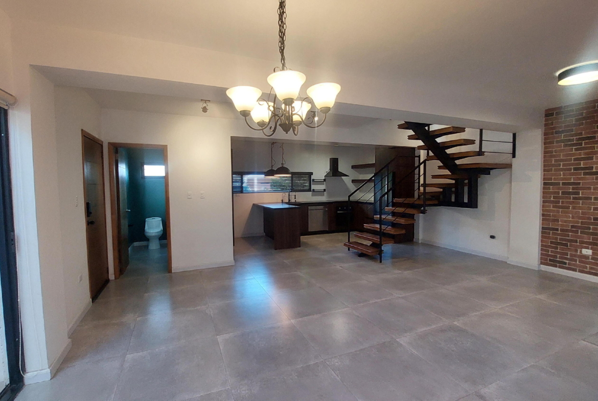 Casa en Venta en Ensenada en zona Privada muy cerca de los mejores centros comerciales