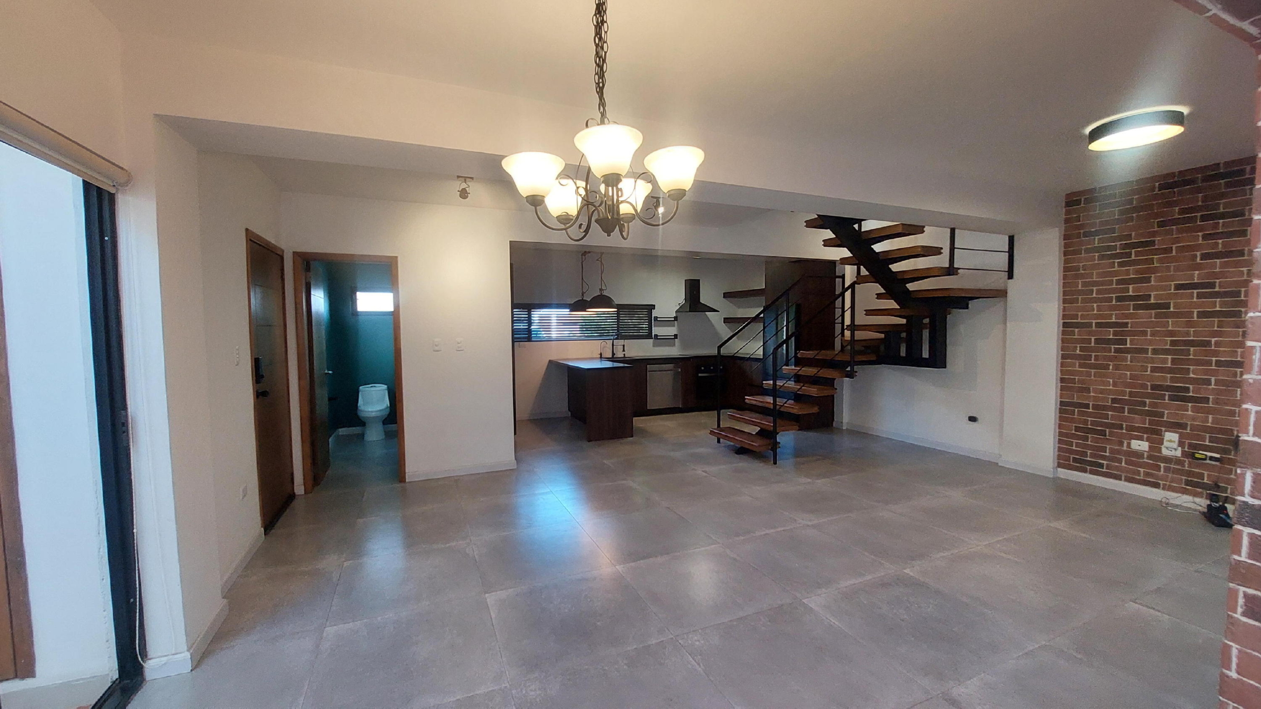Casa en Venta en Ensenada en zona Privada muy cerca de los mejores centros comerciales