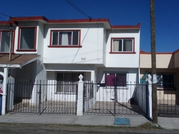 Renta departamento en Valle Dorado