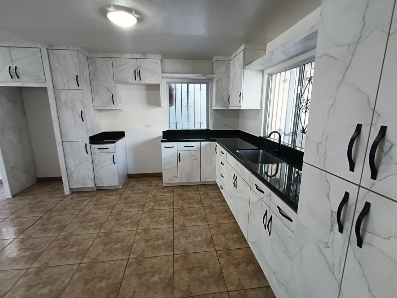 casa en venta RIO LERMA 975 valle dorado Ensenada BC