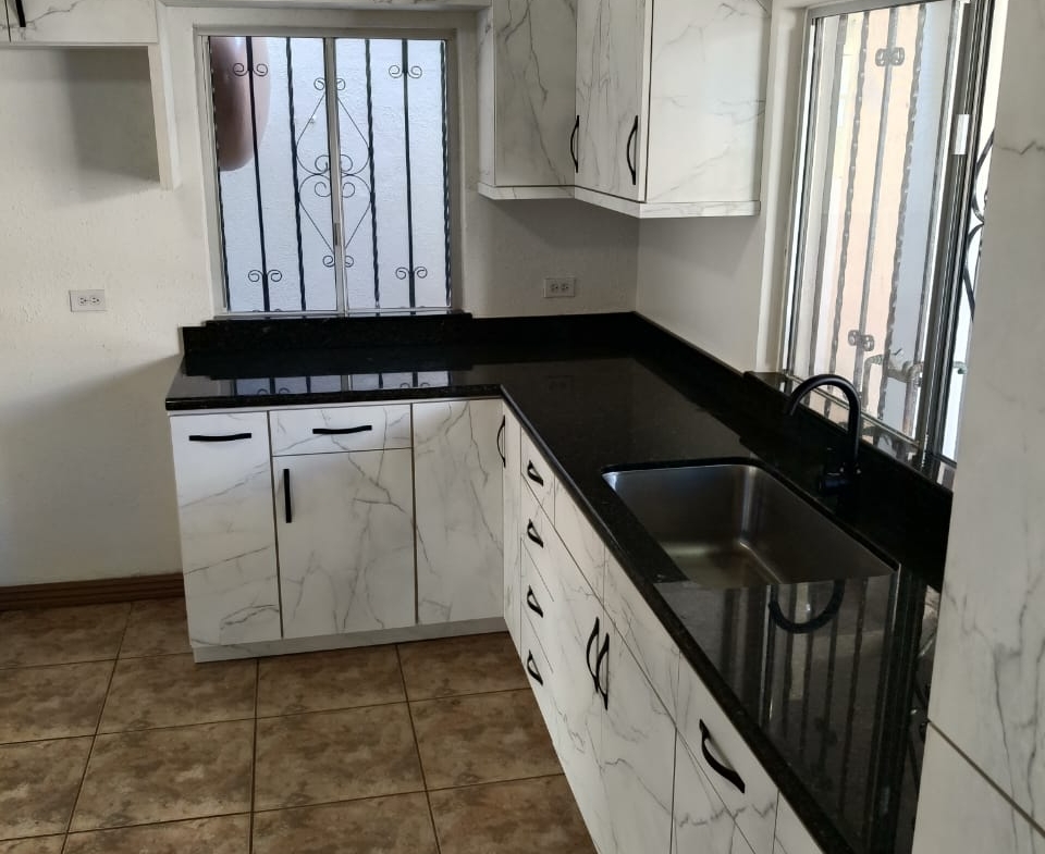casa en venta RIO LERMA 975 valle dorado Ensenada BC