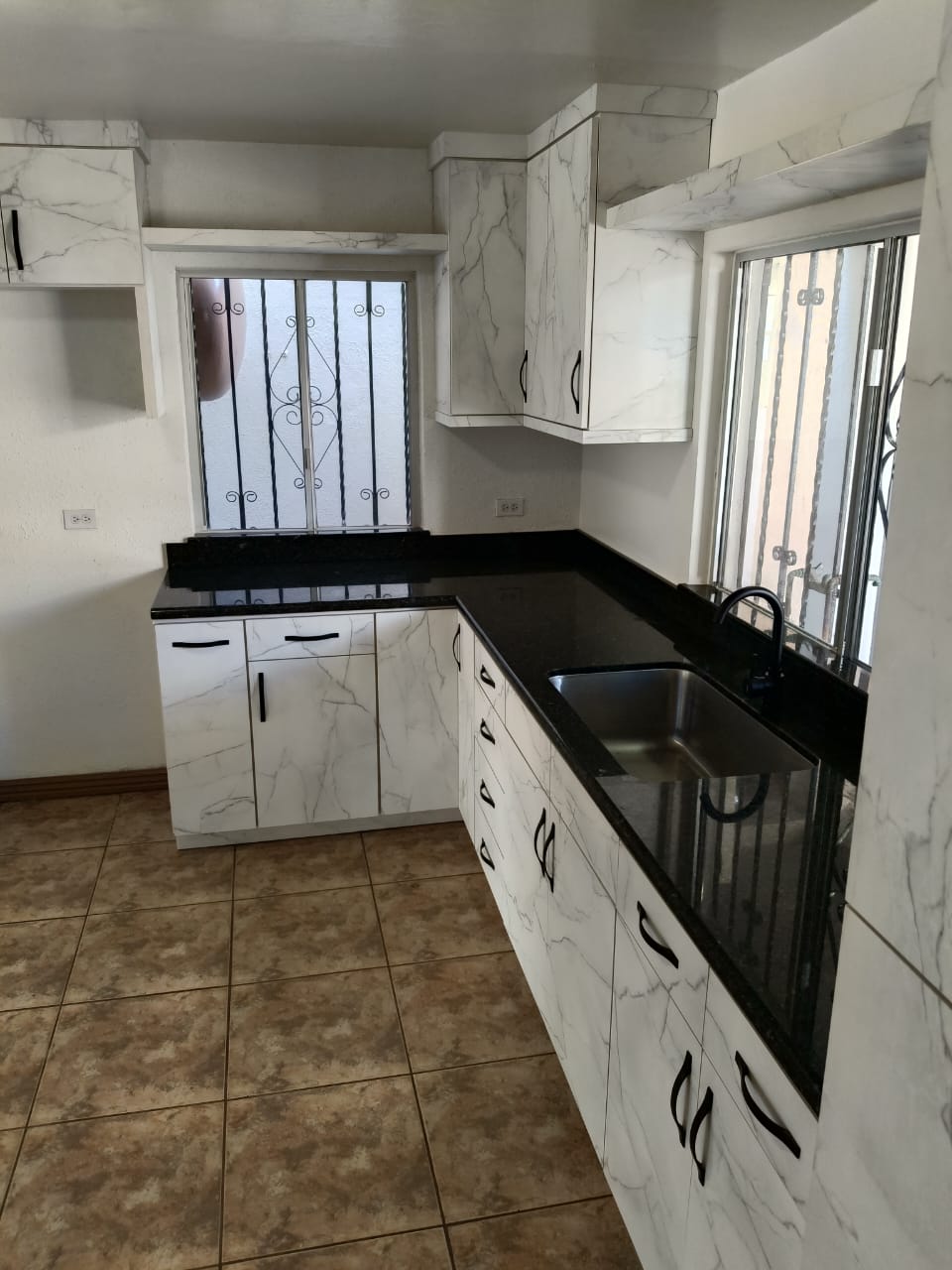 casa en venta RIO LERMA 975 valle dorado Ensenada BC