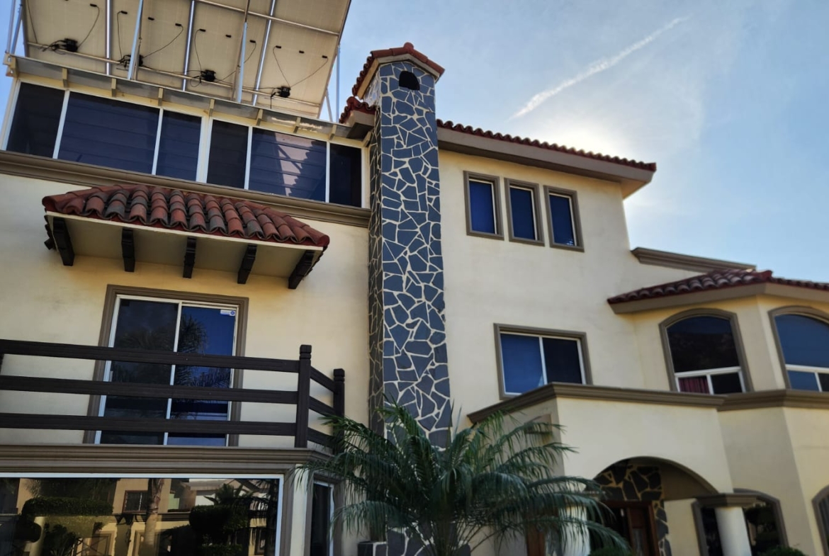 RESIDENCIA DE LUJ0 EN VENTA EN FRAACIONAMIENTO JUAN DIEGO RESIDENCIAL