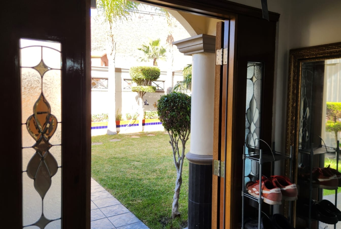 RESIDENCIA DE LUJ0 EN VENTA EN FRAACIONAMIENTO JUAN DIEGO RESIDENCIAL