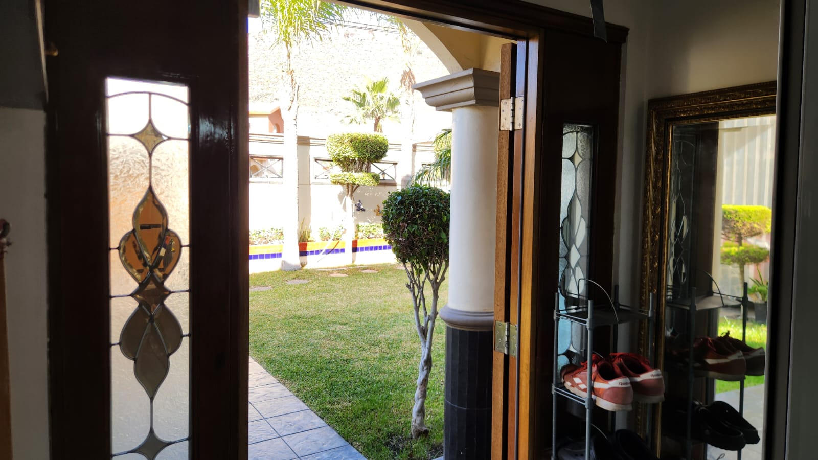 RESIDENCIA DE LUJ0 EN VENTA EN FRAACIONAMIENTO JUAN DIEGO RESIDENCIAL
