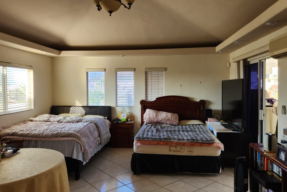 RESIDENCIA DE LUJ0 EN VENTA EN FRAACIONAMIENTO JUAN DIEGO RESIDENCIAL