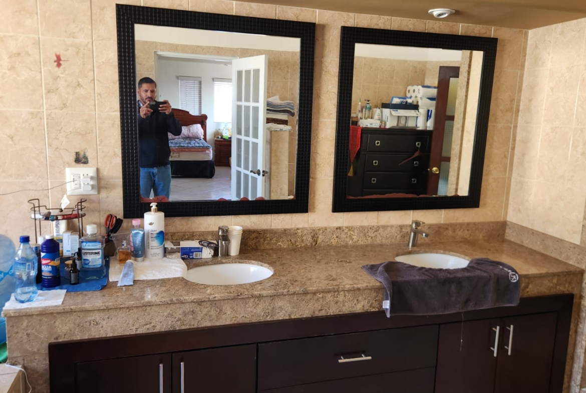 RESIDENCIA DE LUJ0 EN VENTA EN FRAACIONAMIENTO JUAN DIEGO RESIDENCIAL