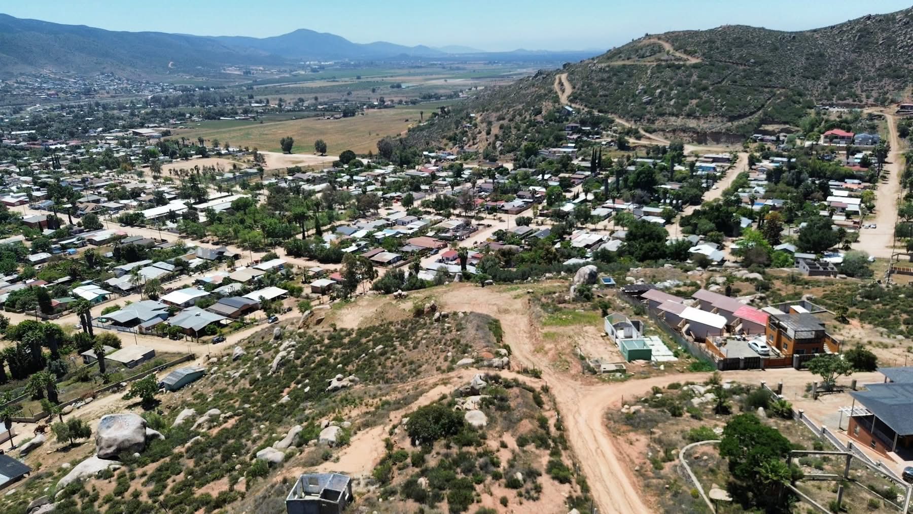 TERRENO EN VALLE DE GUADALUPE CON GRAN VISTA LISTO PARA ESCRITURAR Y FINANCIADO