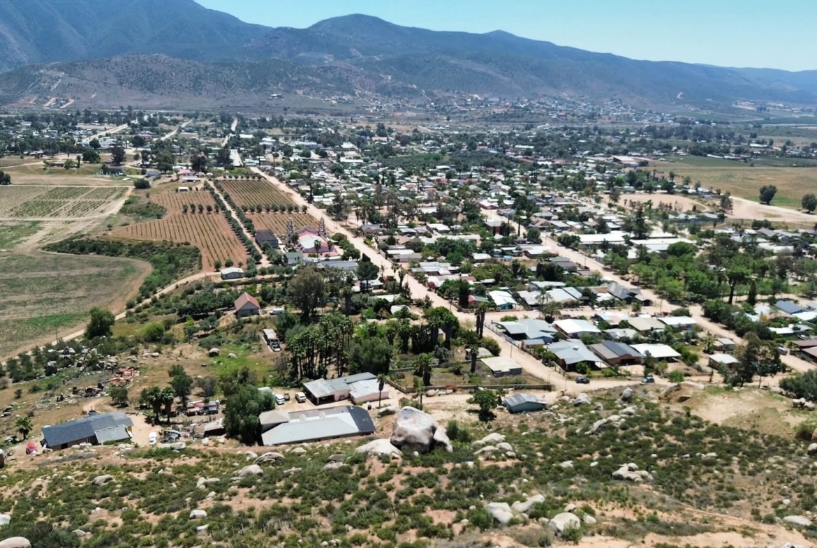 TERRENO EN VALLE DE GUADALUPE CON GRAN VISTA LISTO PARA ESCRITURAR Y FINANCIADO