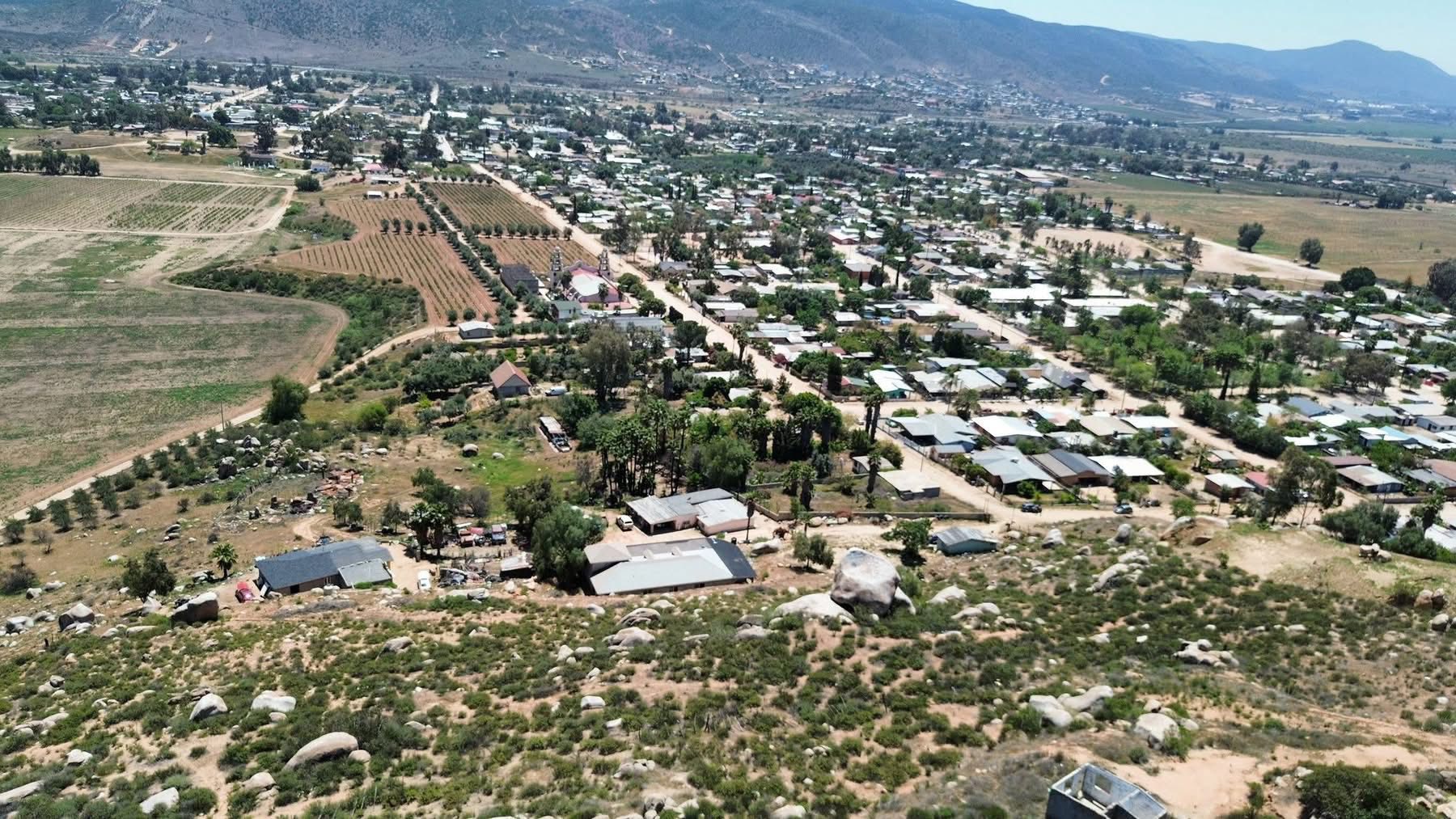 TERRENO EN VALLE DE GUADALUPE CON GRAN VISTA LISTO PARA ESCRITURAR Y FINANCIADO