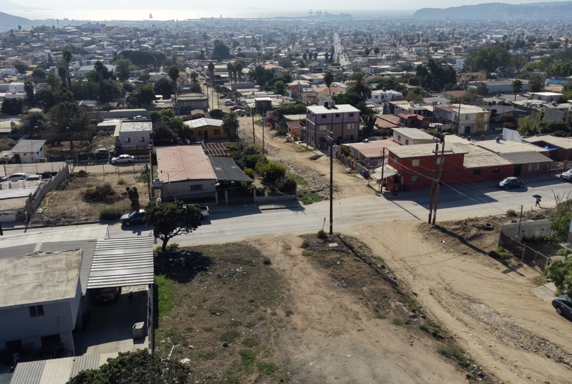 TERRENO EN VENTA EN GRANJAS EL GALLO