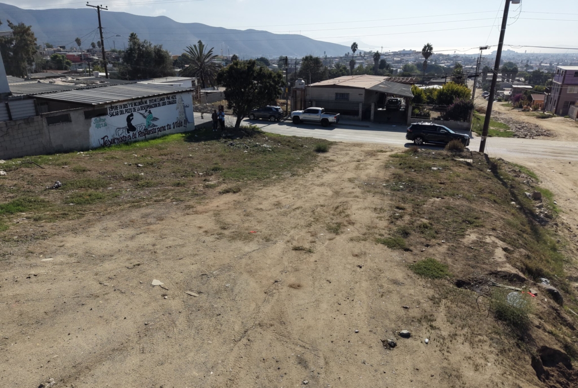 TERRENO EN VENTA EN GRANJAS EL GALLO