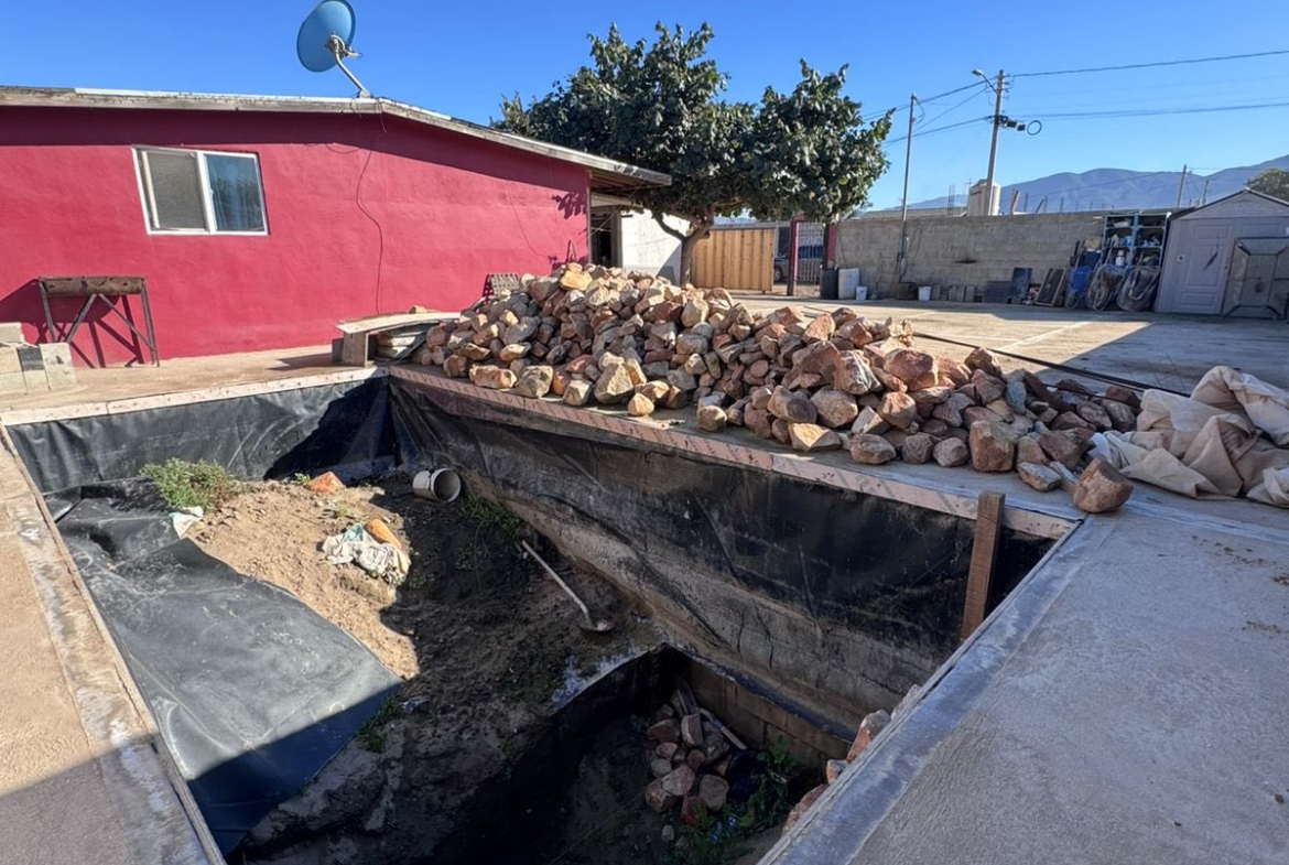CASA EN VENTA EN MANEADERO PARTE BAJA