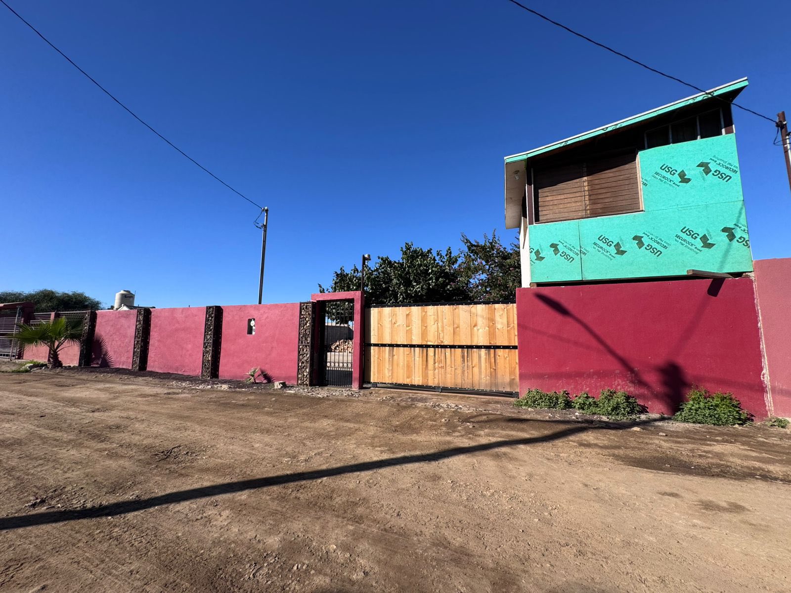 CASA EN VENTA EN MANEADERO PARTE BAJA