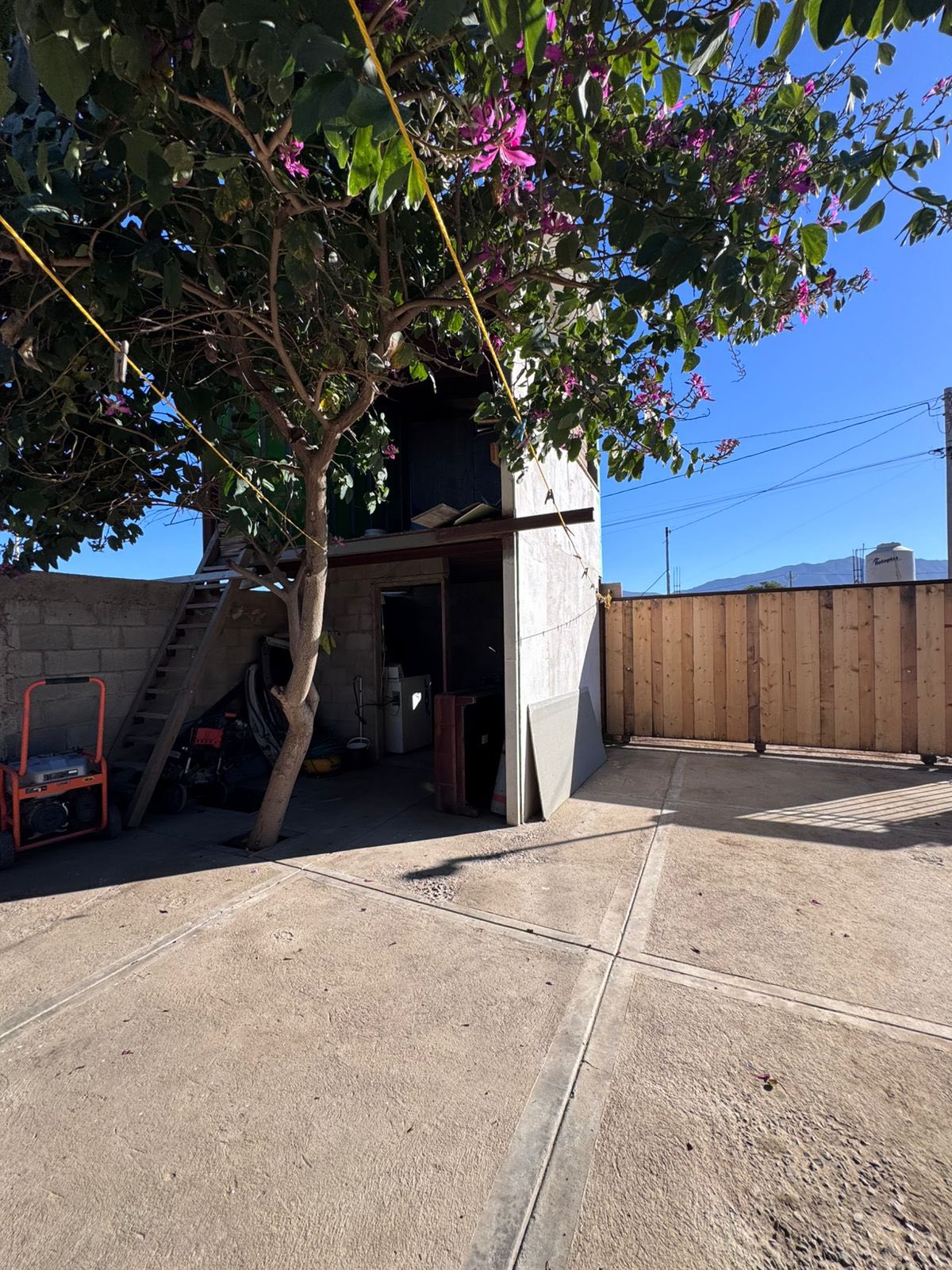 CASA EN VENTA EN MANEADERO PARTE BAJA