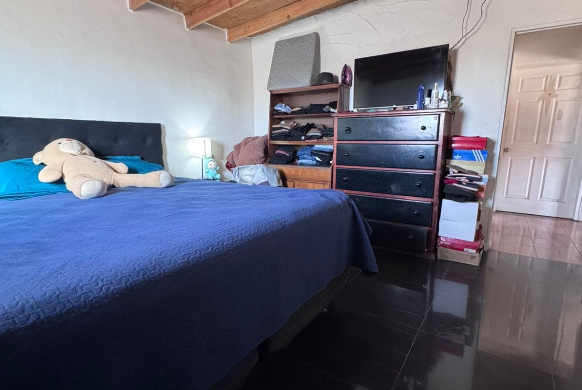 CASA EN VENTA EN MANEADERO PARTE BAJA