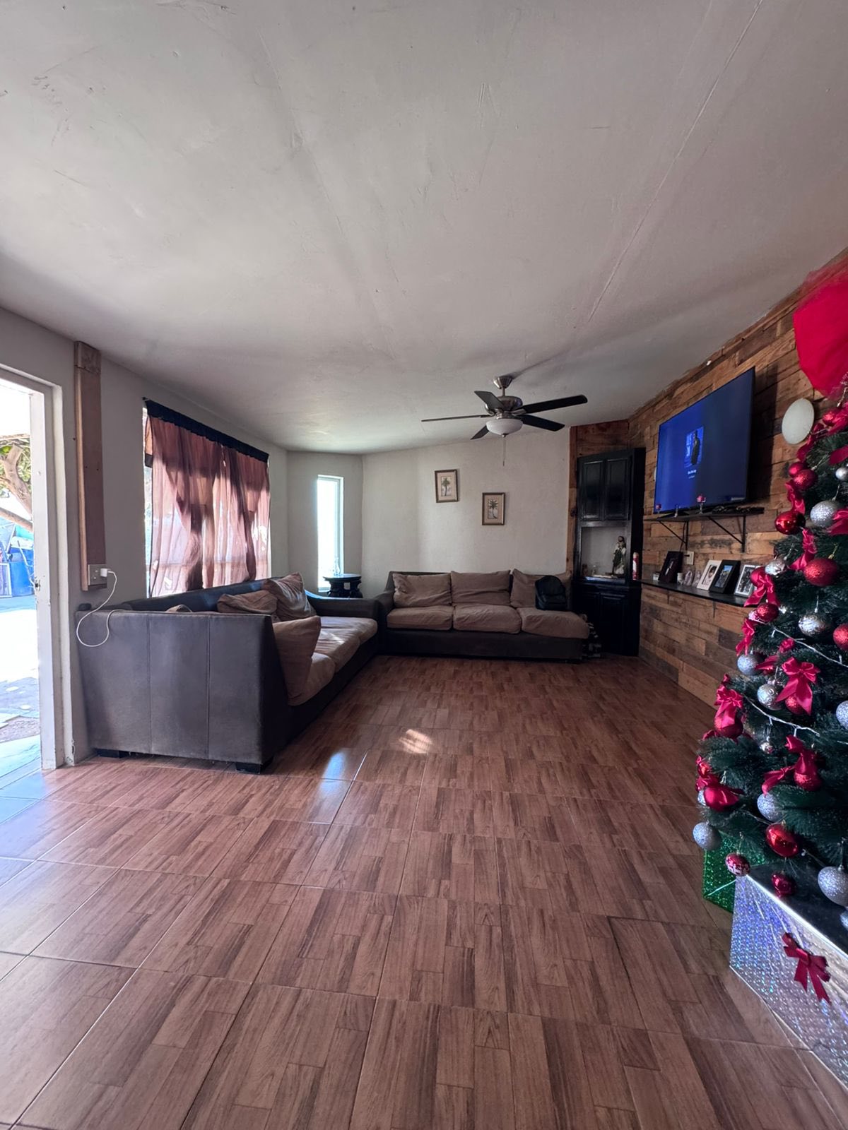 CASA EN VENTA EN MANEADERO PARTE BAJA