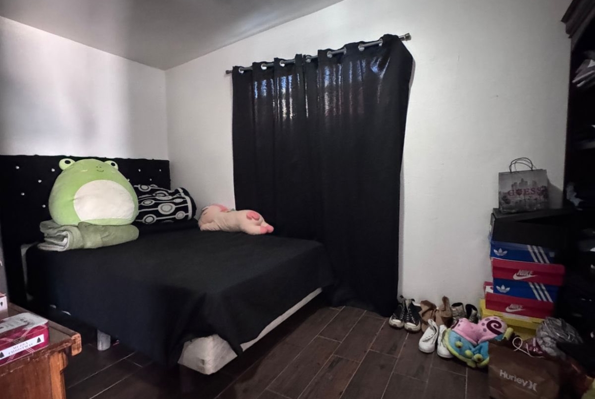 CASA EN VENTA EN MANEADERO PARTE BAJA