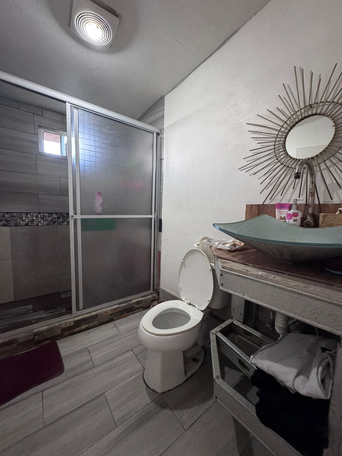 CASA EN VENTA EN MANEADERO PARTE BAJA