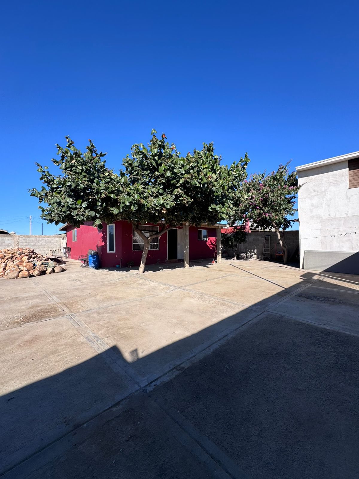 CASA EN VENTA EN MANEADERO PARTE BAJA