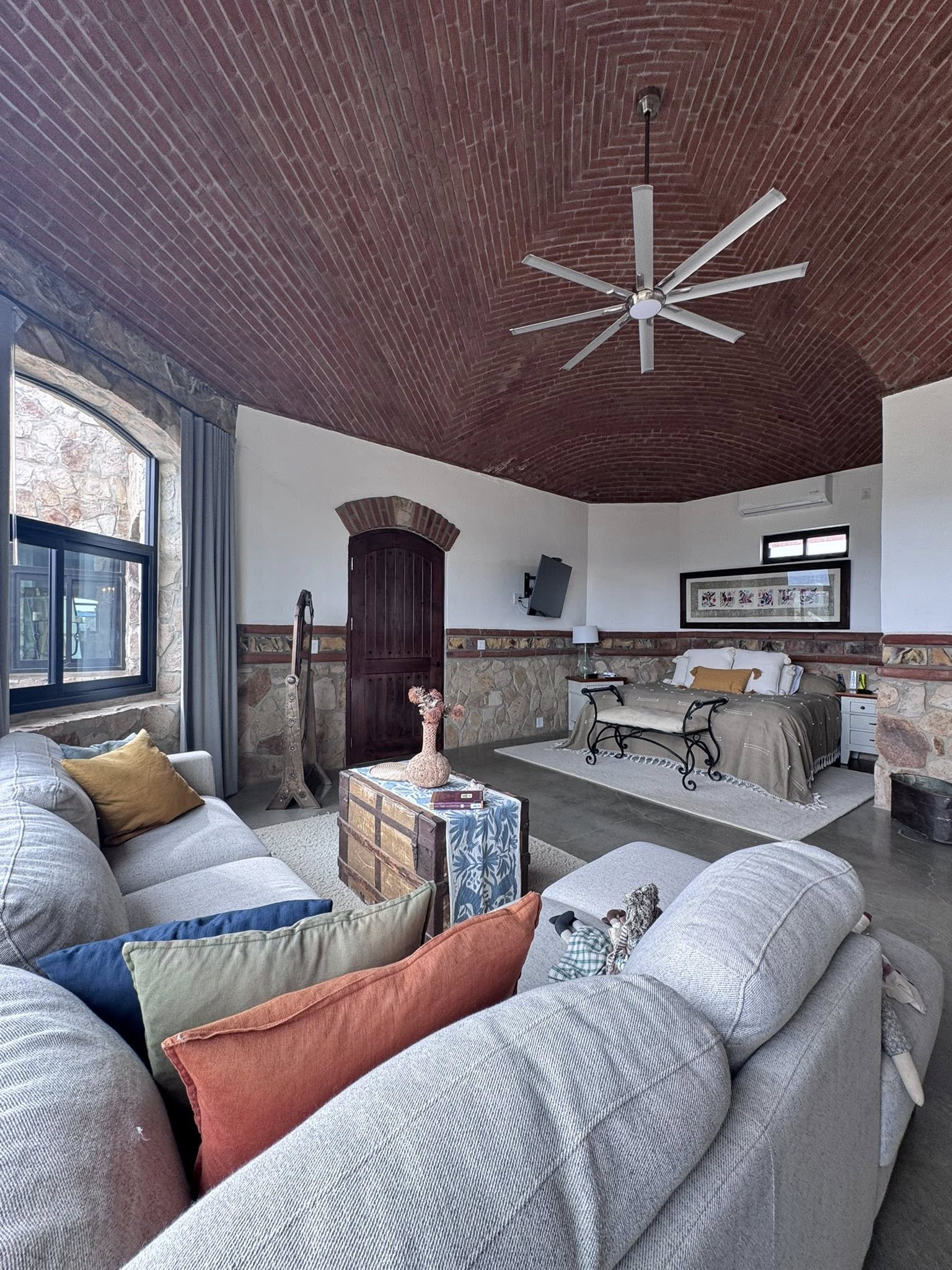 616029963_4196573303918612_625783603349197920_n HACIENDA EN VENTA / VALLE DE GUADALUPE