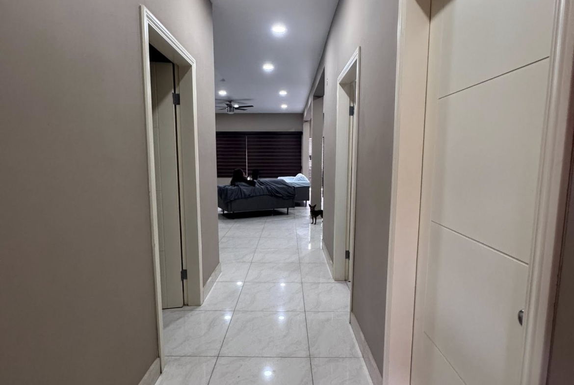 AMPLIA CASAEN VENTA EN ESQUINA DEL IMSS