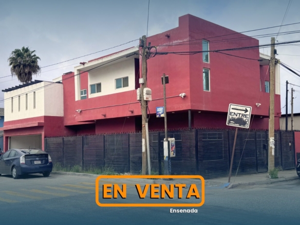 AMPLIA CASAEN VENTA EN ESQUINA DEL IMSS