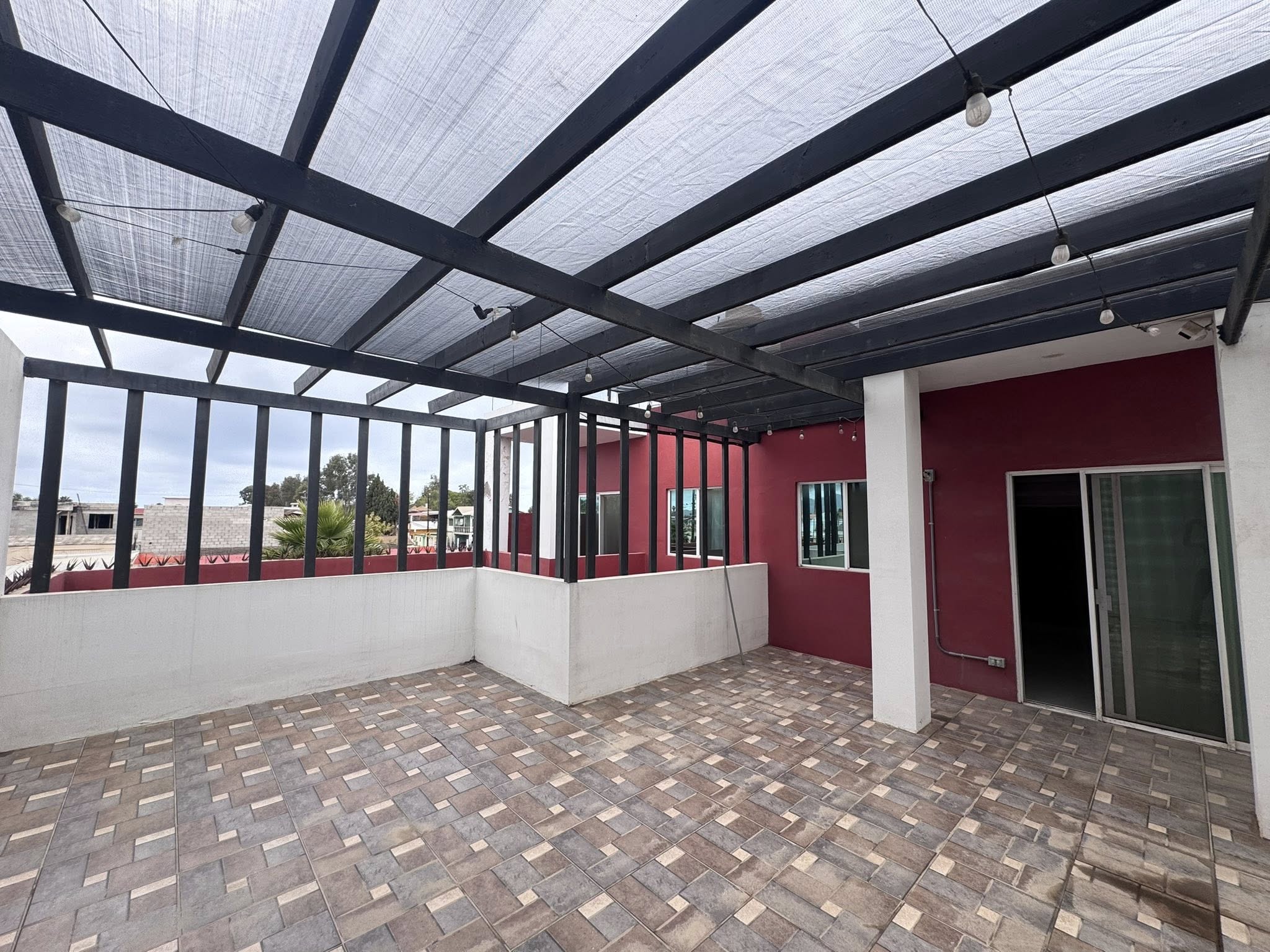 AMPLIA CASAEN VENTA EN ESQUINA DEL IMSS