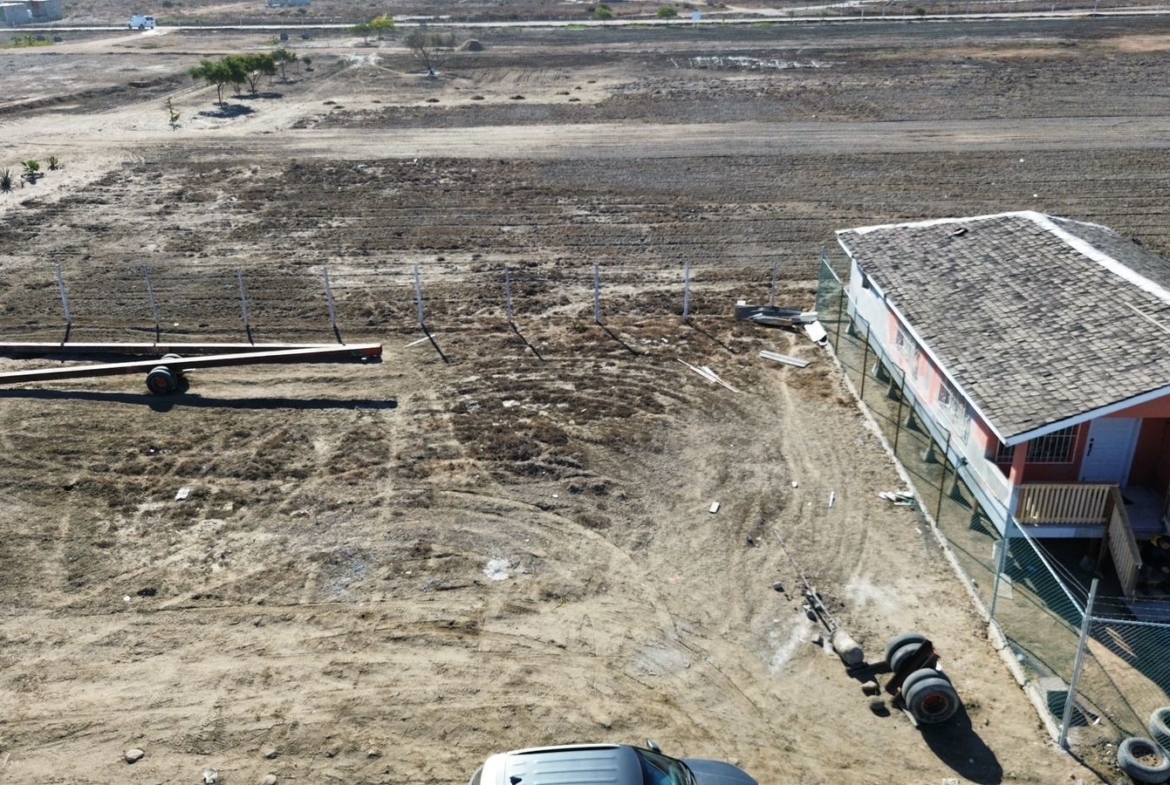 TERRENO EN VENTA MANEADERO PARTE BAJA
