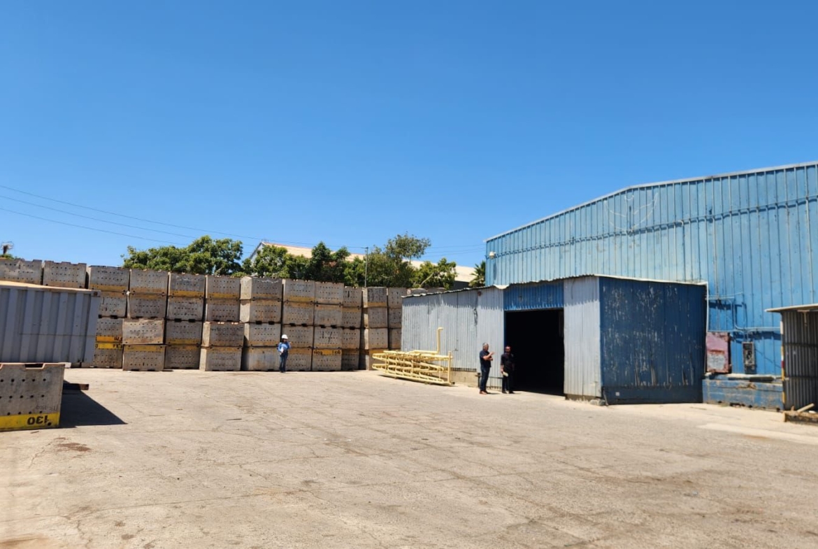 BODEGA INDUSTRIAL EN RENTA EN SAUZAL