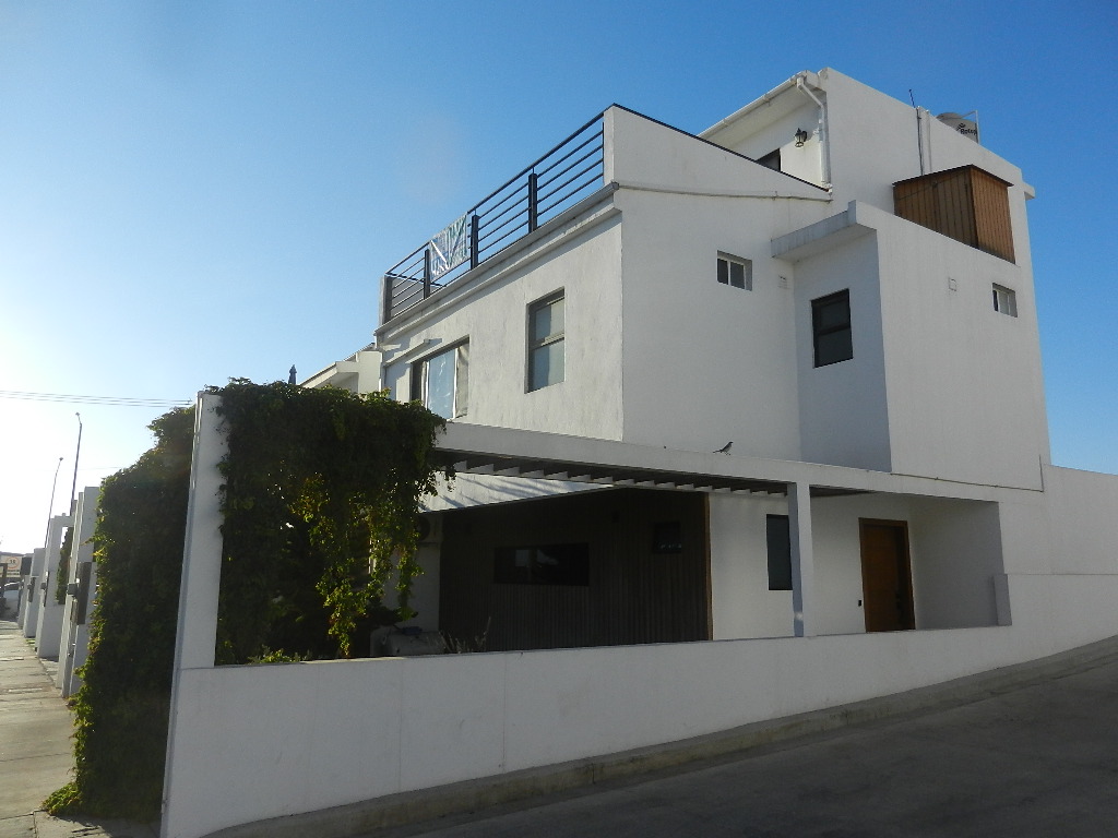 Casa en Venta en Ensenada en zona Privada muy cerca de los mejores centros comerciales