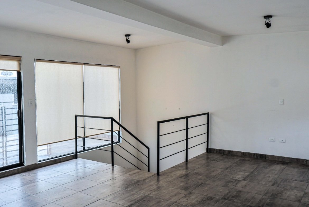 Casa en Venta en Ensenada en zona Privada muy cerca de los mejores centros comerciales